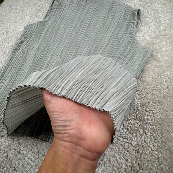 Club Monaco Micro Pleat Chemise Top Blue Gray NEW - Picture 7 of 11